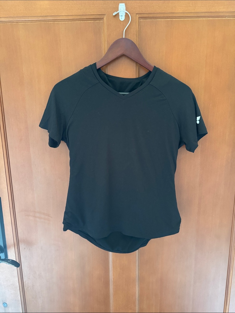 Forme Core V Black V‑Neck Short Sleeve Performance Tee M